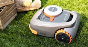 Segway Enters Robotic Mower Market with Navimow