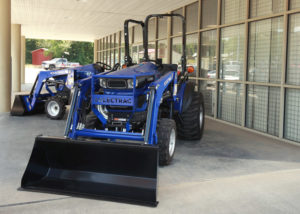 Solectrac Expands Electric Tractor Network with Three New Dealer Partnerships